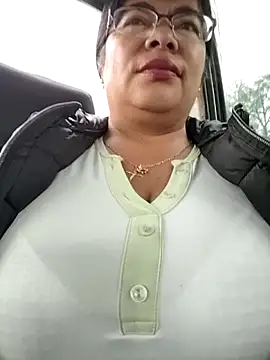   valentina18 online show from 10/16/25, 12:28