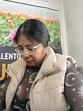   valentina18 online show from 02/26/26, 12:59