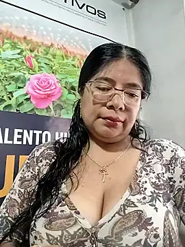   valentina18 online show from 04/29/26, 01:04