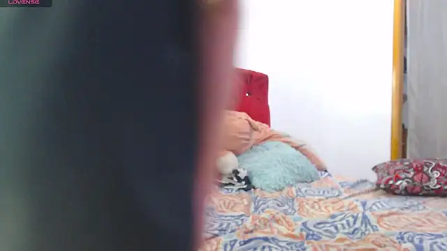 LAICK 01 online show from 04/15/26, 05:47