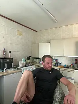Snapshot of FuelX@xh chatting on 07/23/26, 07:01 FuelXxh online show from 07/23/26, 07:01