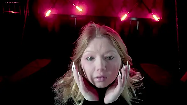 Tinker Belll online show from 11/24/25, 08:08