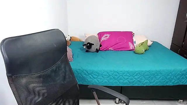 valentina angel online show from 12/14/25, 05:13