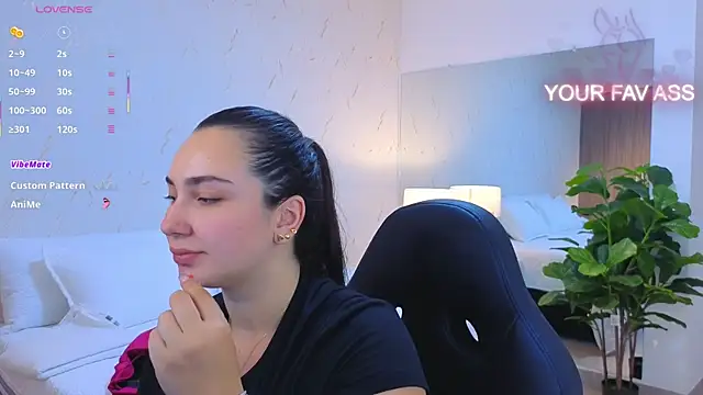 Snapshot of ava_blue chatting on 09/30/25, 07:30 ava blue online show from 09/30/25, 07:30