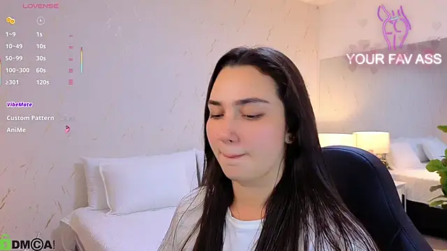 Snapshot of ava_blue chatting on 10/02/25, 07:43 ava blue online show from 10/02/25, 07:43