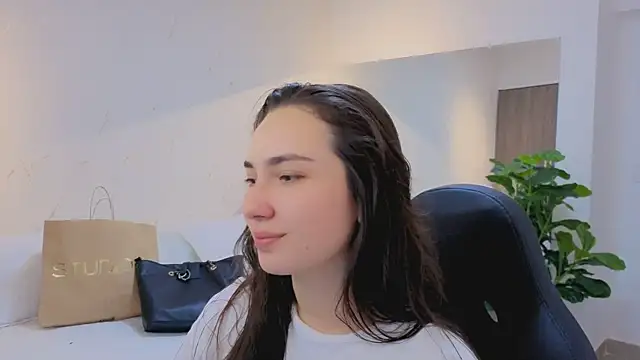 ava blue online show from 04/20/26, 07:59