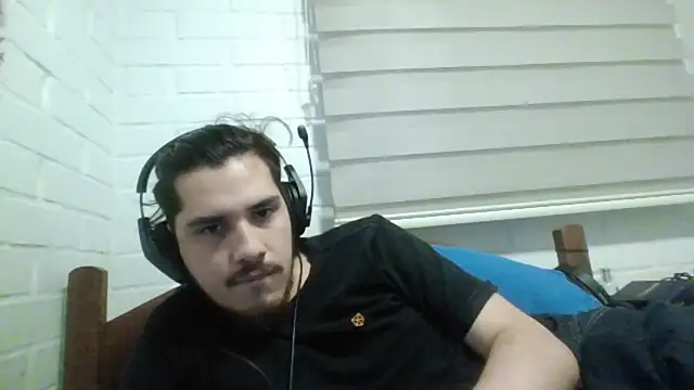 hung weeb online show from 12/13/24, 12:20