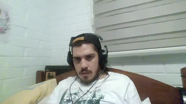 hung weeb online show from 02/06/25, 02:55