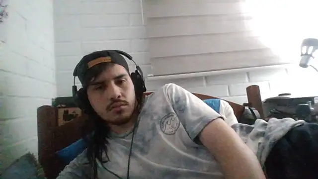 hung weeb online show from 02/19/25, 03:39