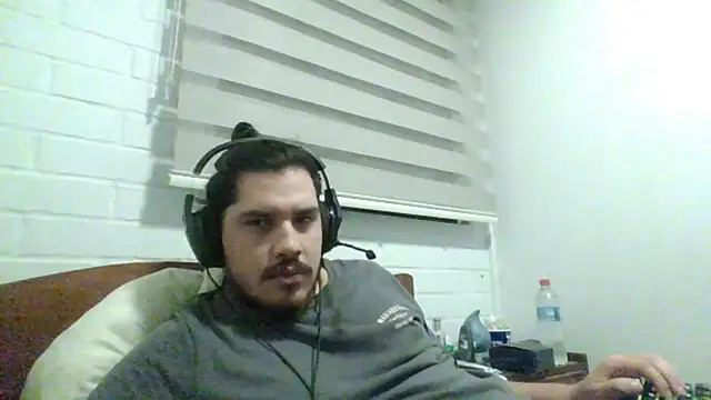 hung weeb online show from 04/03/26, 03:37