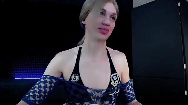 Snapshot of Hardy_Green chatting on 09/13/25, 04:12 Hardy Green online show from 09/13/25, 04:12