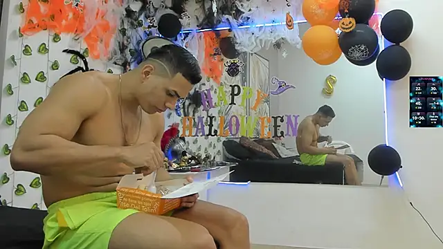 Snapshot of ChoreyTaiylor chatting on 10/18/25, 03:13 ChoreyTaiylor online show from 10/18/25, 03:13