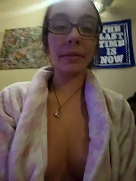 ashleybelle815 online show from 11/12/25, 02:34