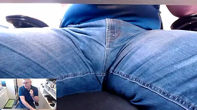 Snapshot of RicRockhard chatting on 02/25/26, 09:08 RicRockhard online show from 02/25/26, 09:08