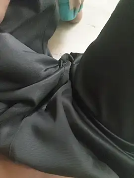 Snapshot of anjaanarun chatting on 10/08/25, 02:31 anjaanarun online show from 10/08/25, 02:31