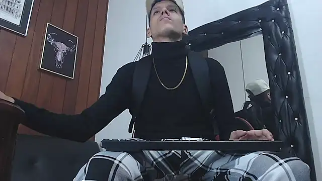 Snapshot of GaboReyes chatting on 01/28/25, 03:15 GaboReyes online show from 01/28/25, 03:15