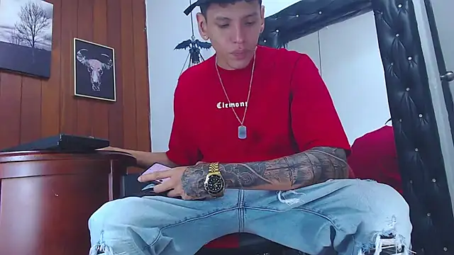 Snapshot of GaboReyes chatting on 09/28/25, 04:29 GaboReyes online show from 09/28/25, 04:29