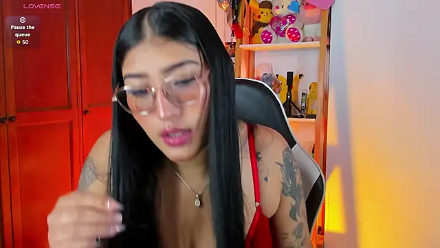 Snapshot of eymy-hadid chatting on 09/11/25, 03:01 eymy-hadid online show from 09/11/25, 03:01