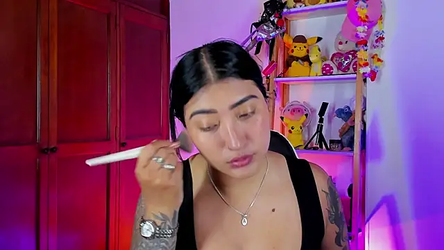 Snapshot of eymy-hadid chatting on 11/10/25, 09:03 eymy-hadid online show from 11/10/25, 09:03