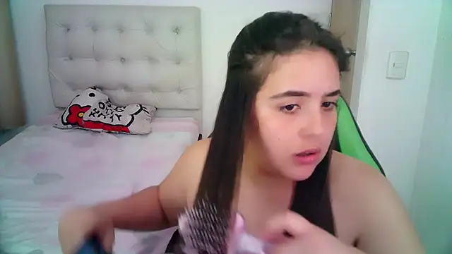 Snapshot of _alicia_z chatting on 12/26/24, 10:09 alicia z online show from 12/26/24, 10:09