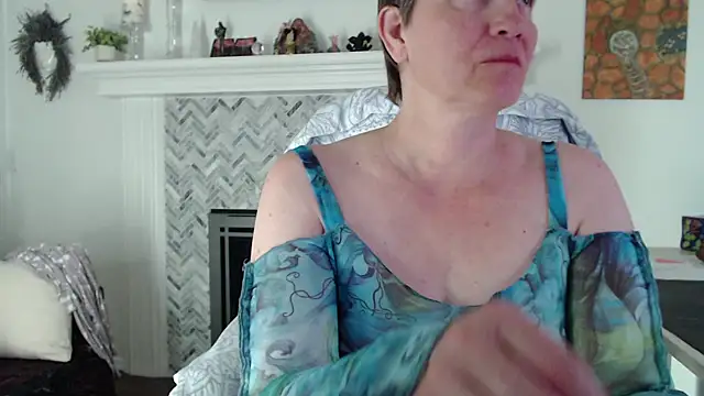 AuroraWillows online show from 01/12/26, 05:34