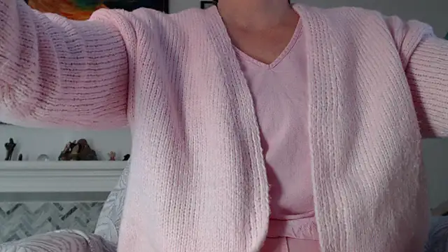 AuroraWillows online show from 02/04/26, 11:09