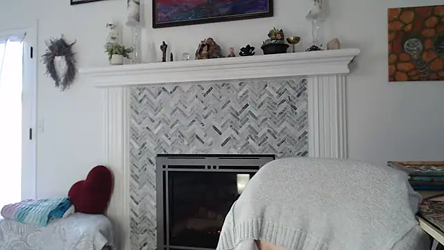 AuroraWillows online show from 03/16/26, 01:59