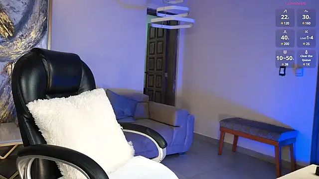 Snapshot of KateOwens chatting on 02/13/25, 09:09 KateOwens online show from 02/13/25, 09:09