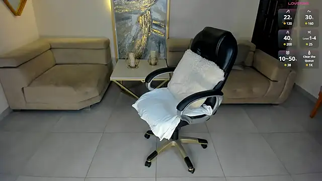 Snapshot of KateOwens chatting on 02/14/25, 09:45 KateOwens online show from 02/14/25, 09:45