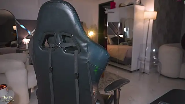 Snapshot of KateOwens chatting on 09/09/25, 10:59 KateOwens online show from 09/09/25, 10:59