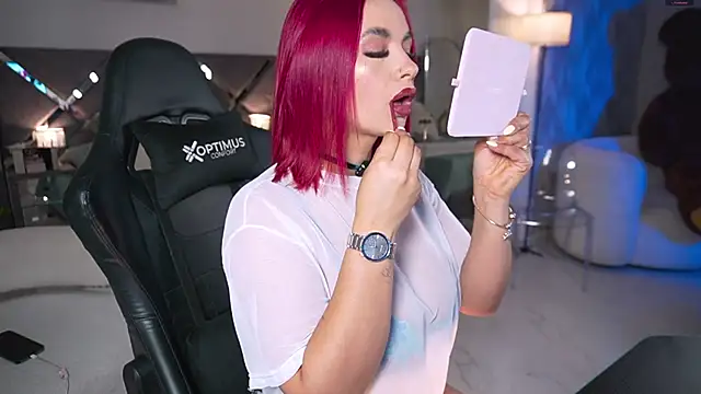 Snapshot of KateOwens chatting on 09/26/25, 10:41 KateOwens online show from 09/26/25, 10:41