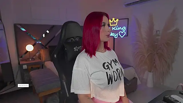 Snapshot of KateOwens chatting on 11/12/25, 11:54 KateOwens online show from 11/12/25, 11:54