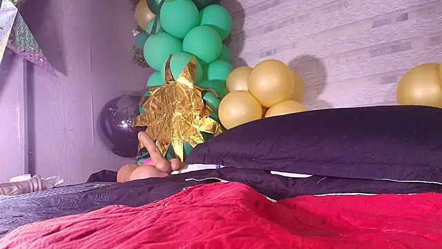 Snapshot of zzoe_ chatting on 03/22/25, 06:00 zzoe online show from 03/22/25, 06:00