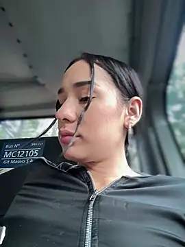 Snapshot of __IRIS__ chatting on 01/08/25, 07:13 IRIS online show from 01/08/25, 07:13