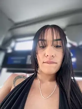 Snapshot of __IRIS__ chatting on 01/15/25, 03:18 IRIS online show from 01/15/25, 03:18