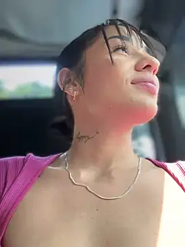 Snapshot of __IRIS__ chatting on 01/28/25, 06:49 IRIS online show from 01/28/25, 06:49