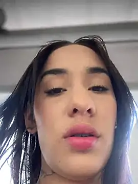 Snapshot of __IRIS__ chatting on 03/04/25, 04:20 IRIS online show from 03/04/25, 04:20