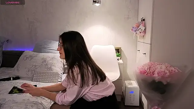 Alexperchik online show from 10/19/25, 04:07