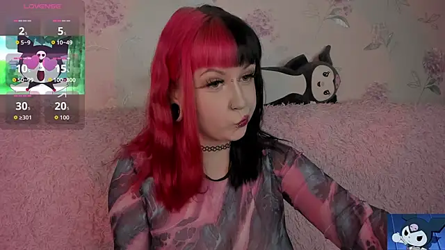 t0riayun0 online show from 09/12/25, 05:02