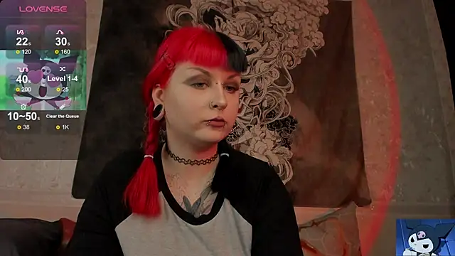 Snapshot of t0riayun0 chatting on 11/22/25, 09:25 t0riayun0 online show from 11/22/25, 09:25