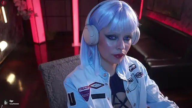 Snapshot of alessa_goreng chatting on 10/24/25, 05:37 alessa goreng online show from 10/24/25, 05:37