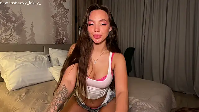 Lex Love online show from 04/18/26, 07:40