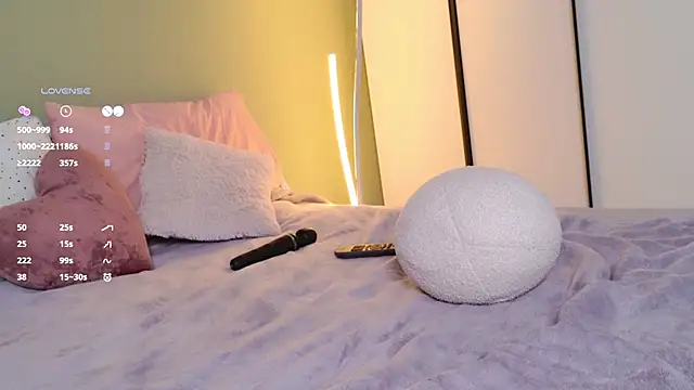 Snapshot of Rinas_secret chatting on 03/08/25, 09:06 Rinas secret online show from 03/08/25, 09:06