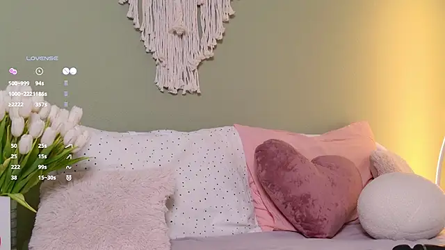 Snapshot of Rinas_secret chatting on 03/11/25, 10:29 Rinas secret online show from 03/11/25, 10:29