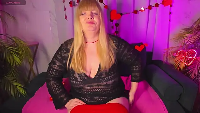 NicoleKind online show from 02/15/25, 11:28