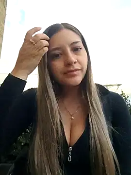 Snapshot of alana_69 chatting on 06/18/26, 10:47 alana 69 online show from 06/18/26, 10:47