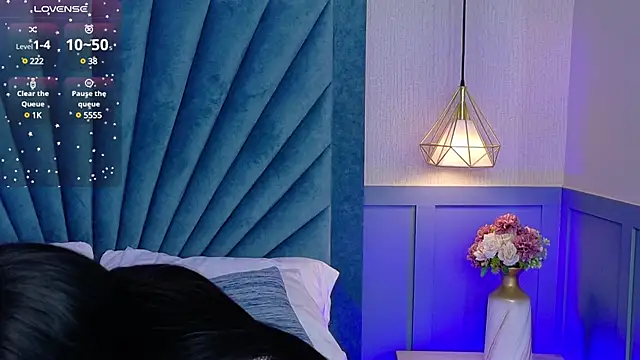 Snapshot of Sara_Boom chatting on 01/27/25, 02:31 Sara Boom online show from 01/27/25, 02:31