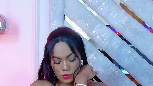 Snapshot of Sara_Boom chatting on 12/03/25, 02:48 Sara Boom online show from 12/03/25, 02:48