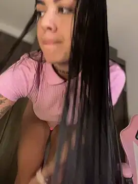 Sarasanders 4 online show from 12/12/24, 01:21