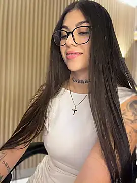 Sarasanders 4 online show from 03/31/26, 02:46